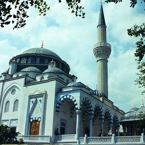 On The Tokyo Turkish Mosque and Cultural Centre